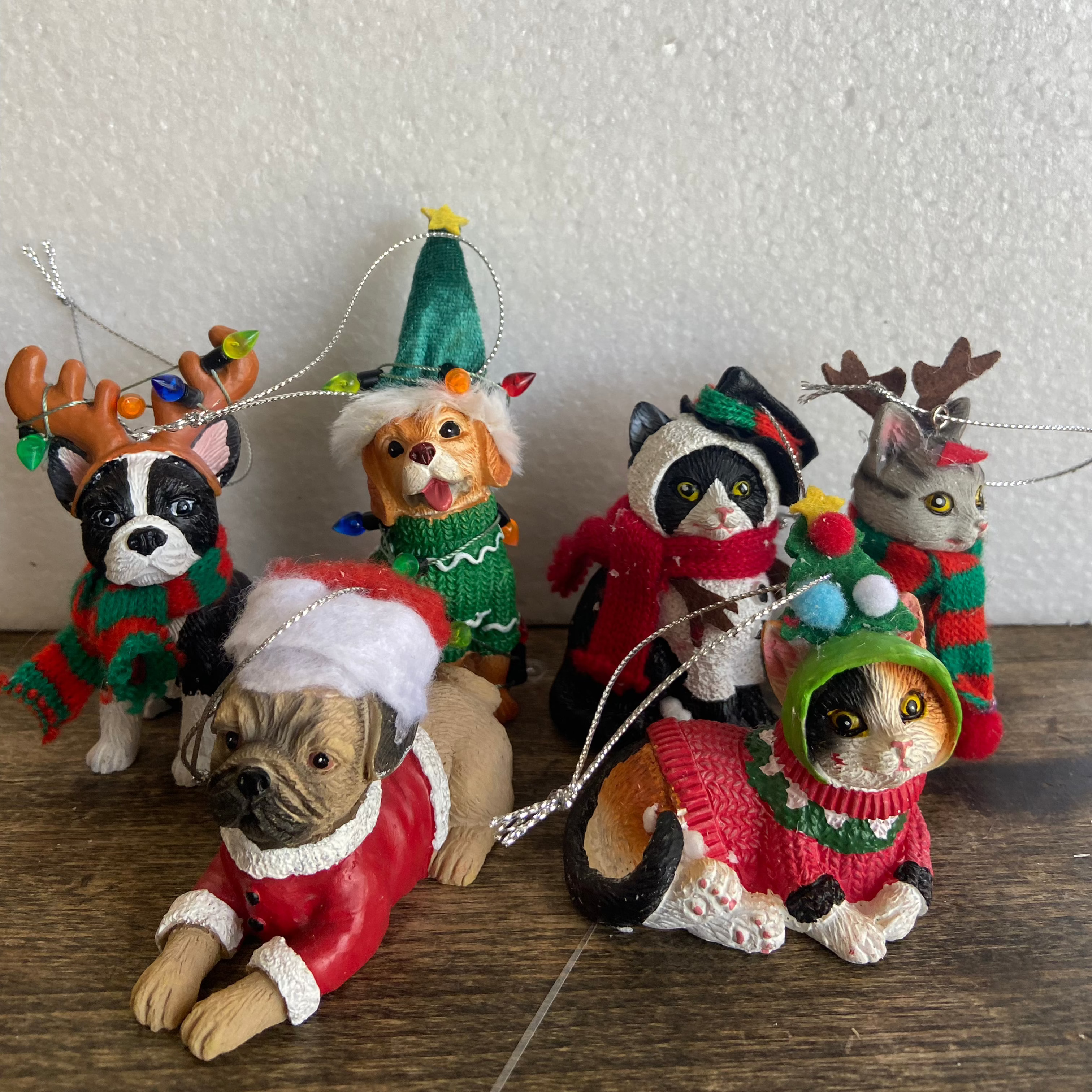 Fleas Navidad Pet Ornaments