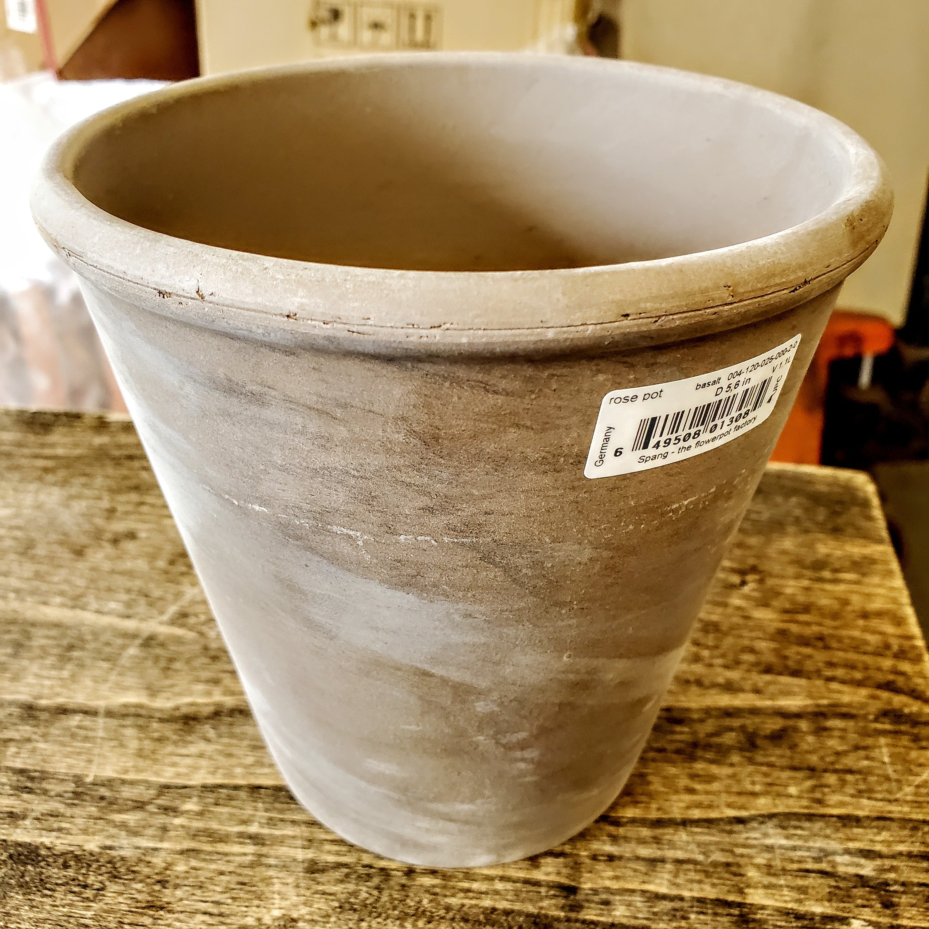Basalt Clay Pot