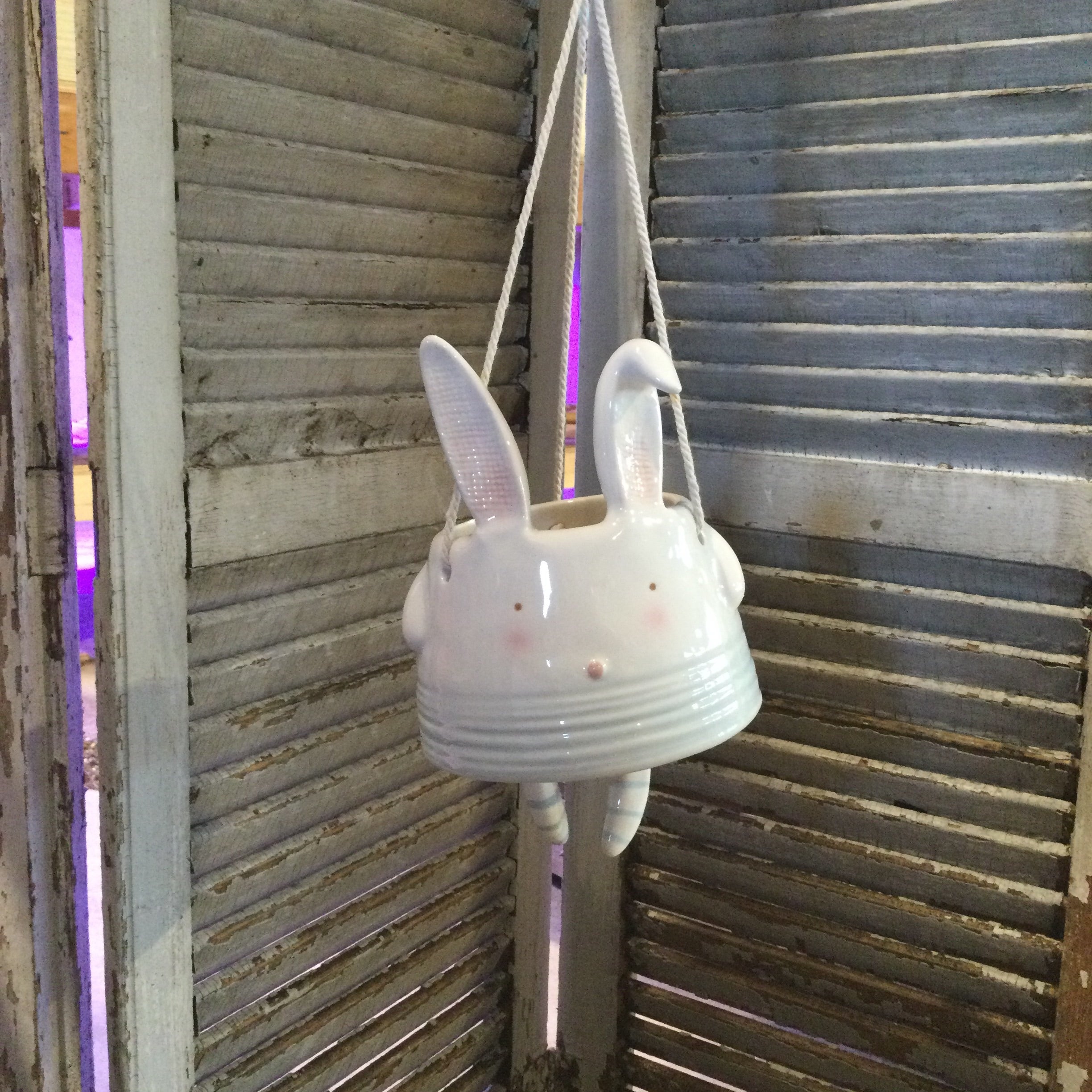 Hanging Bunny Planter with Dangle Legs