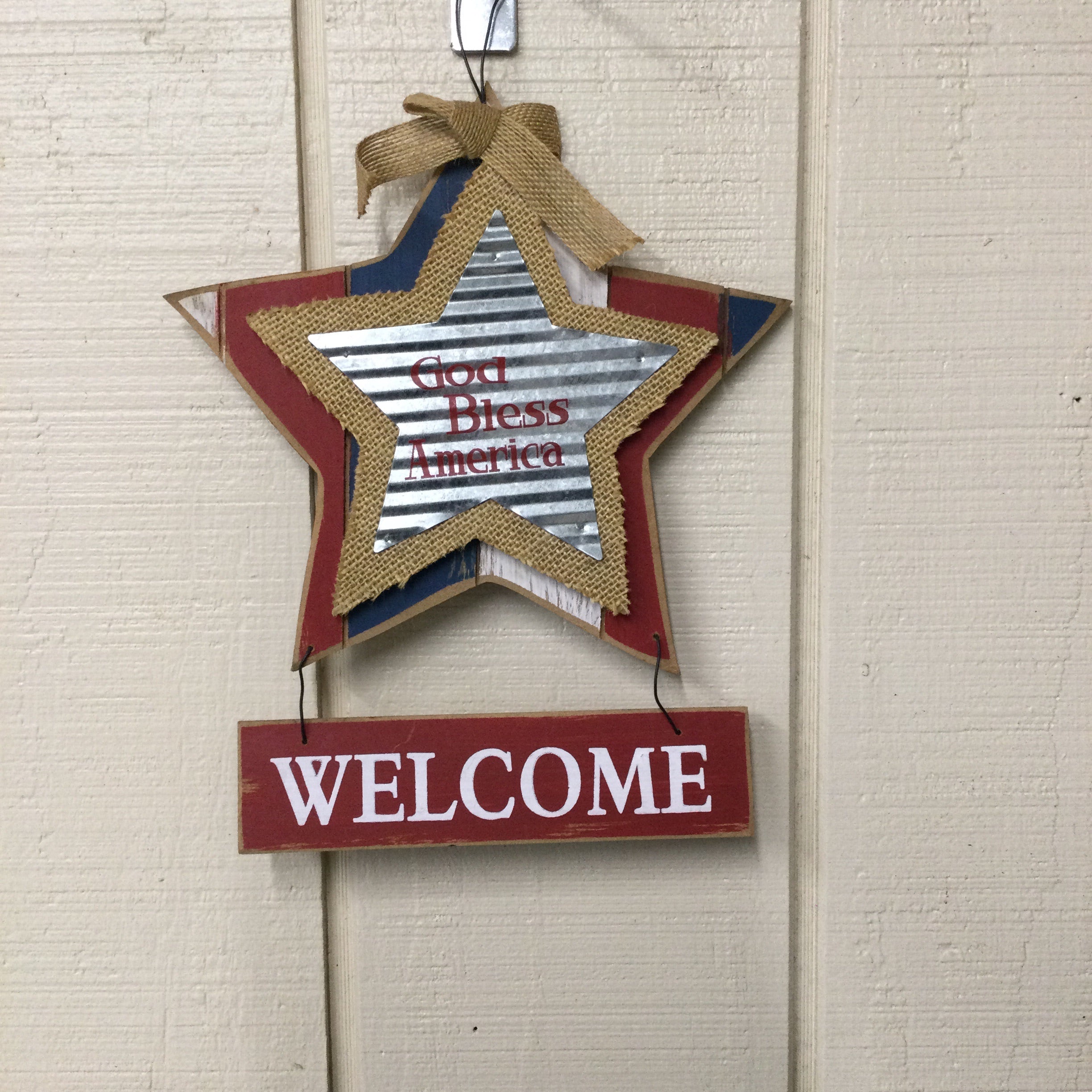 God Bless America, Welcome Hanger